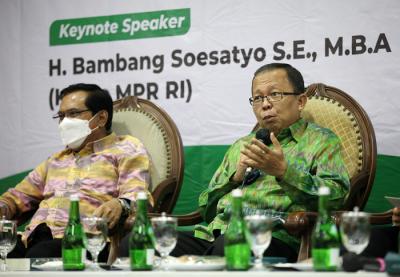 Bedah buku dengan judul Catatan dari Senayan 2: Relasi Islam dan Negara, Perjalanan Indonesia karya Arsul Sani.