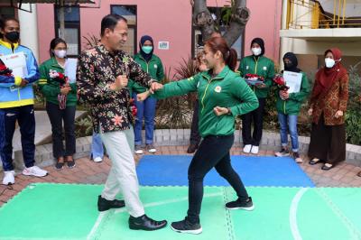 Melalui data yang didapat Jawa Timur berada di posisi 2 klasemen dengan perolehan 110 medali.