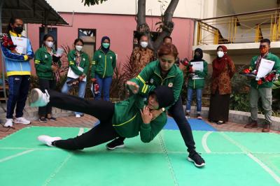 Melalui data yang didapat Jawa Timur berada di posisi 2 klasemen dengan perolehan 110 medali.