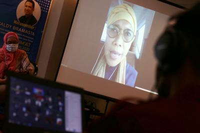 Sosialisasi Gerakan Non Tunai, Solusi Cerdas Pembayaran Digital, di Surabaya, Jawa Timur, Jumat (29/10/2021).