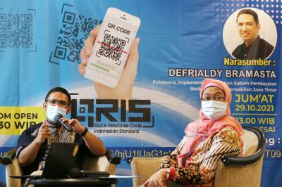 Sosialisasi Gerakan Non Tunai, Solusi Cerdas Pembayaran Digital, di Surabaya, Jawa Timur, Jumat (29/10/2021).