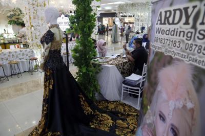 Pembukaan Serba Serbi Manten Expo, di Atrium Cito Mall, Surabaya, Jawa Timur, Kamis (28/10/2021).