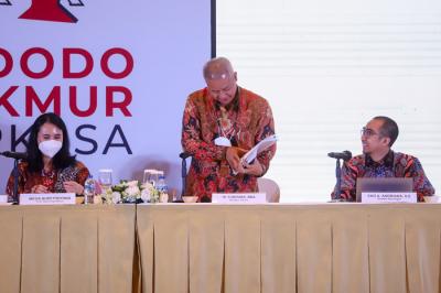 Penawaran umum perdana (initial public offering/IPO) dengan melepas sebanyak-banyaknya 25 persen saham di Jakarta, Kamis (28/10/2021).