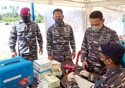Pangkalan TNI Angkatan Laut (Lanal) Nias kembali melaksanakan serbuan vaksinasi Covid-19 yang diperuntukkan masyarakat maritim.