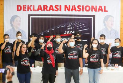 Sejumlah Relawan Puan Maharani (RPM) 2024 menggelar deklarasi nasional Dengan Karakter Taufik Kiemas Mampu Selamatkan Indonesia di Jakarta, Sabtu (30/10/2021).