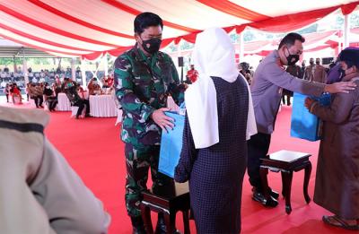 Panglima TNI Marsekal TNI Hadi Tjahjanto menghadiri acara Dukungan Psikososial Bagi Anak-Anak Terdampak Covid-19 di Jakarta Selatan, Selasa (2/11/2021).