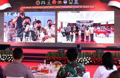 Panglima TNI Marsekal TNI Hadi Tjahjanto menghadiri acara Dukungan Psikososial Bagi Anak-Anak Terdampak Covid-19 di Jakarta Selatan, Selasa (2/11/2021).