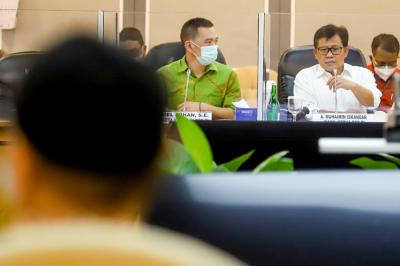 Audiensi asosiasi nelayan di Indonesia di Kompleks Parlemen Senayan, Jakarta, Rabu (3/11/2021).