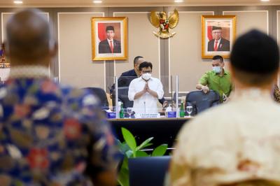 Audiensi asosiasi nelayan di Indonesia di Kompleks Parlemen Senayan, Jakarta, Rabu (3/11/2021).