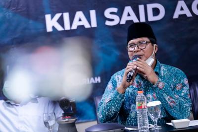 Wasekjen PBNU Imdadun Rahmat saat konferensi pers Forum Silaturrahim Pendukung Kiai Said Aqil Siradj di kawsan Menteng, Jakarta Pusat, Rabu (3/11/2021).