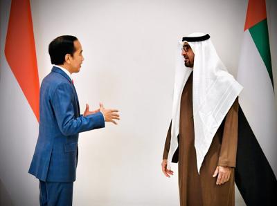 Presiden Joko Widodo tiba di Istana Al-Shatie, Abu Dhabi, Persatuan Emirat Arab (PEA) pada Rabu siang, 3 November 2021.
