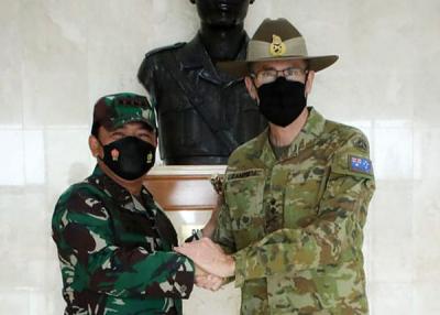 Panglima TNI Marsekal TNI Hadi Tjahjanto menerima Kunjungan Kehormatan Panglima Angkatan Bersenjata (Pangab) Australia Jenderal Angus John Campbell, AO, DSC.
