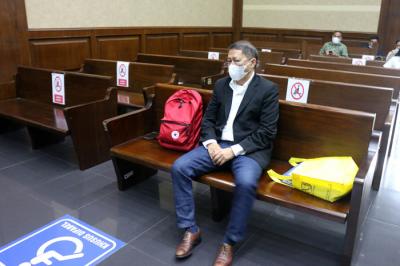 Terdakwa Mantan Direktur Utama PT Pelindo II Richard Joost Lino menjalani sidang lanjutan di Pengadilan Tipikor, Jakarta,  Jumat (5/11/2021).