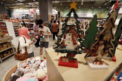 Pembukaan Ranch Market di Lippo Mal Puri, Jakarta, Jumat (12/11/2021).