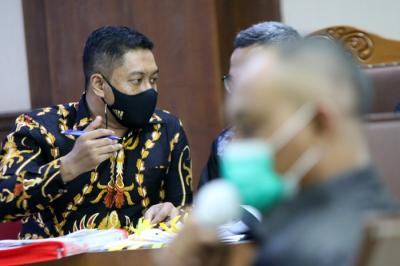 Terdakwa mantan Penyidik KPK Stepanus Robin Pattuju menjalani sidang lanjutan di Pengadilan Tipikor, Jakarta, Senin (15/11/2021).