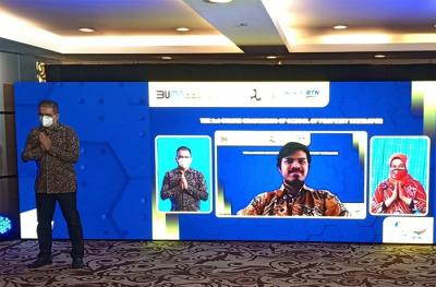 Wisuda secara daring para lulusan Program School of Property Developer BTN di Jakarta, Sabtu (20/11/2021).