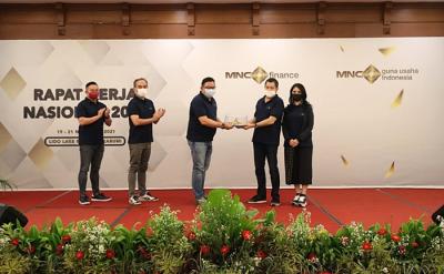 HUT ke-32 MNC Finance sekaligus Rakernas MNC Finance 2022 di Hotel Lido Lake Resort, Kecamatan Cigombong, Kabupaten Bogor, Jawa Barat, Sabtu (20/11/2021).