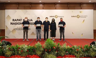 HUT ke-32 MNC Finance sekaligus Rakernas MNC Finance 2022 di Hotel Lido Lake Resort, Kecamatan Cigombong, Kabupaten Bogor, Jawa Barat, Sabtu (20/11/2021).