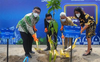 penanaman pohon pada acara Akad Kredit Massal KPR BP2BT dalam rangka perayaan HUT KPR ke-45 di Perumahan Bellpark 2, Lombok Barat, Nusa Tenggara Barat.