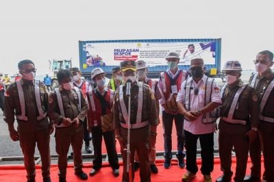 Menteri Pertanian Syahrul Yasin Limpo saat melepas ekspor komoditas pertanian di Jakarta International Container Terminal (JICT), Tanjung Priok.