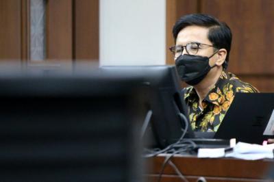 Yoory Corneles Pinontoan menjalani sidang lanjutan di Pengadilan Tiipikor, Jakarta, Kamis (25/11/2021).