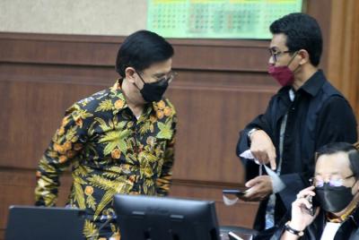 Yoory Corneles Pinontoan menjalani sidang lanjutan di Pengadilan Tiipikor, Jakarta, Kamis (25/11/2021).