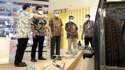 Penandatanganan MoU Kolaborasi YDBA dengan PT GS Battery dan Yayasan WAFCAI yang merupakan partnership dari PT Denso Indonesia di Galeri UKM YDBA.