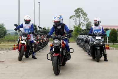 Pelatihan berkendara Astra Honda Motor Safety Riding and Training Center (AHMSRTC) di Cikarang, Kabupaten Bekasi, Jawa Barat, Jumat (3/12/2021).