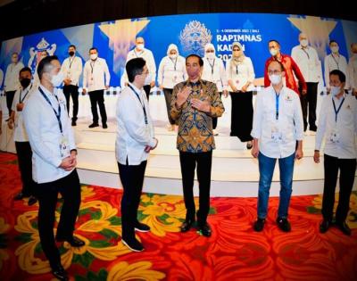 Presiden Joko Widodo membuka Rapat Pimpinan Nasional (Rapimnas) Kamar Dagang dan Industri (Kadin) Indonesia Tahun 2021 yang digelar di Bali.
