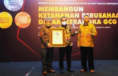 Penghargaan Indonesia Most Trusted Company pada ajang Indonesia Good Corporate Governance Award 2021 di Jakarta, Rabu (8/12/2021).