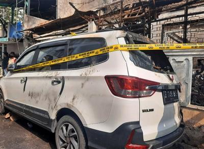 Sebuah rumah di Jalan Tambora 1 RT10/RW02, Kelurahan Tambora, Kecamatan Tambora, Jakarta Barat mengalami kebakaran pada Rabu (8/12/2021).
