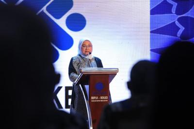 Kementerian Ketenagakerjaan meluncurkan Standar Kompetensi Kerja Nasional Indonesia (SKKNI) Bidang Kecantikan, SPA dan Pemandu Karaoke.