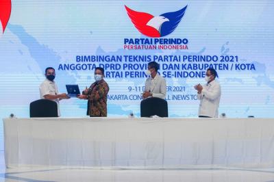 Silaturahmi Nasional dan Bimbingan Teknis anggota DPRD provinsi dan kabupaten/kota Partai Perindo se-Indonesia di Jakarta Concert Hall, iNews Tower.
