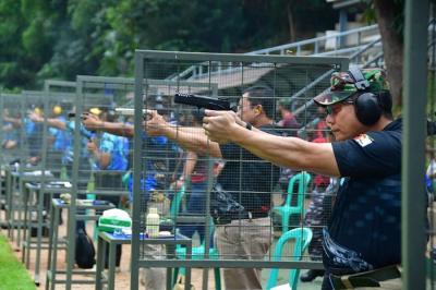 Perlombaan menembak Kasal Cup 2021 di Lapangan Tembak Jusman Puger Kesatrian Marinir Hartono, Cilandak, Jakarta Selatan, Sabtu (11/12/2021).