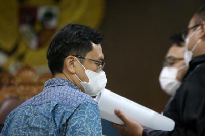 Terdakwa Komisaris PT Hanson International Tbk (MYRX) Benny Tjokrosaputro menjalani sidang lanjutan di Pengadilan Tipikor, Jakarta, Kamis (16/12/2021).