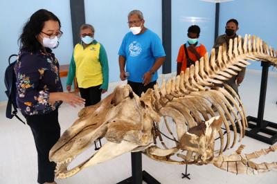 Pusat Informasi Ekowisata (PIE) TNP Laut Sawu, di Pantai Oesina Nusa Tenggara Timur, Kamis (16/12/2021).