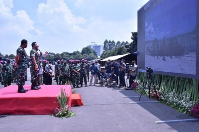 Panglima TNI Jenderal TNI Andika Perkasa melaksanakan kunjungan kerja ke Ksatrian Hartono Marinir, Cilandak, Jumat (17/12/2021).