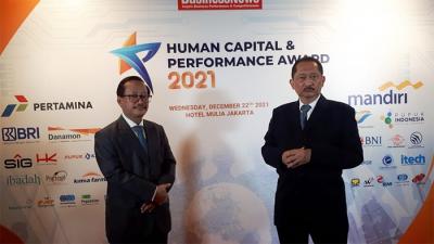Penghargaan Human Capital & Performance Award 2021 di Jakarta, Selasa (22/12/2021).
