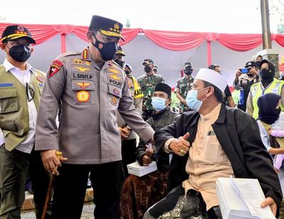 Sebanyak 1,2 juta dosis vaksin ditargetkan dalam kegiatan percepatan vaksinasi ini.