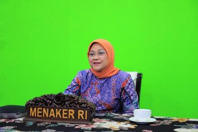 Menteri Ketenagakerjaan, Ida Fauziyah menegaskan bahwa pemerintah terus berkomitmen dalam melindungi Pekerja Migran Indonesia (PMI) beserta keluarganya.