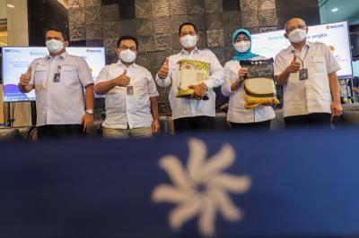 Direktur Utama Perum Bulog Budi Waseso memberikan keterangan saat konferensi pers di Kantor Pusat Perum Bulog, Jakarta Selatan, Selasa (28/12/2021).