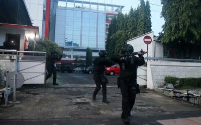Latihan pertempuran kota (Purkota) hingga pembebasan sandera di dalam bus dan beberapa gedung di Kota Semarang, Jawa Tengah, Selasa (28/12/2021).