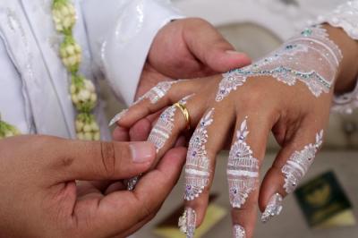 Wedding organizer (WO) dapat membantu Anda dalam merencanakan resepsi dan pesta pernikahan. Namun, memilih WO bukanlah perkara mudah.