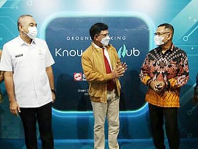 Kementerian Kominfo terus mempercepat pembangunan infrastruktur digital di seluruh penjuru Indonesia.