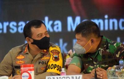 Polda Jateng sampaikan Rilis Akhir Tahun 2021 di Gedung Borobudur Mapolda Jateng, Semarang, Jawa Tengah, Jumat (31/12/2021).