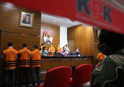 Jumpa pers terkait OTT Wali Kota Bekasi Rahmat Effendi di Gedung Merah Putih KPK, Jakarta, Kamis (6/1/2022).