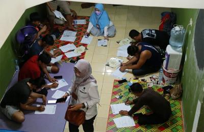 Kementerian Ketenagakerjaan melakukan inspeksi mendadak terhadap 61 Calon Pekerja Migran Indonesia dengan indikasi nonprosedural di daerah Tebet.
