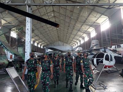 Sebanyak 779 Taruna Akademi TNI mengunjungi Museum Pusat TNI AU Dirgantara Mandala (Muspusdirla) Yogyakarta.