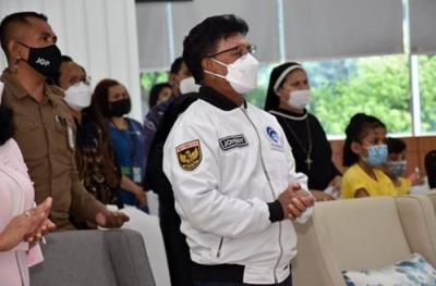 Momentum perayaan Natal dan tahun baru selama dua tahun terakhir, Indonesia tengah menghadapi pandemi Covid-19.