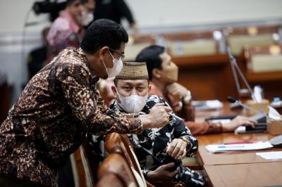 Rapat kerja dengan Komisi III DPR di Kompleks Parlemen, Jakarta, Kamis (13/1/2022).